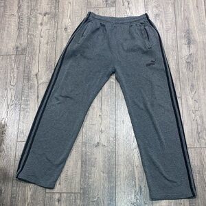 Men dark gray puma  sweatpants size medium